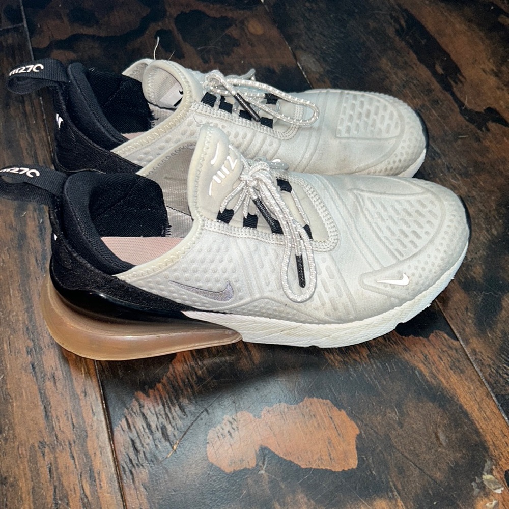 Nike Air Max 270